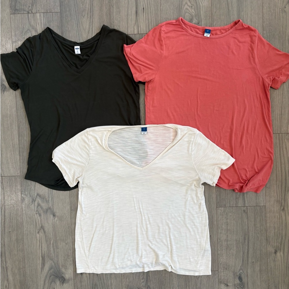 Bundle Old Navy Luxe Short Sleeve Shirts Medium‎ Basic V Neck Soft Comfortable